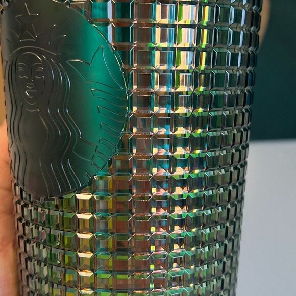 Starbucks 2022 Iridescent Venti Tumbler Holiday 24 oz/710 ml NWT - Picture 2 of 4